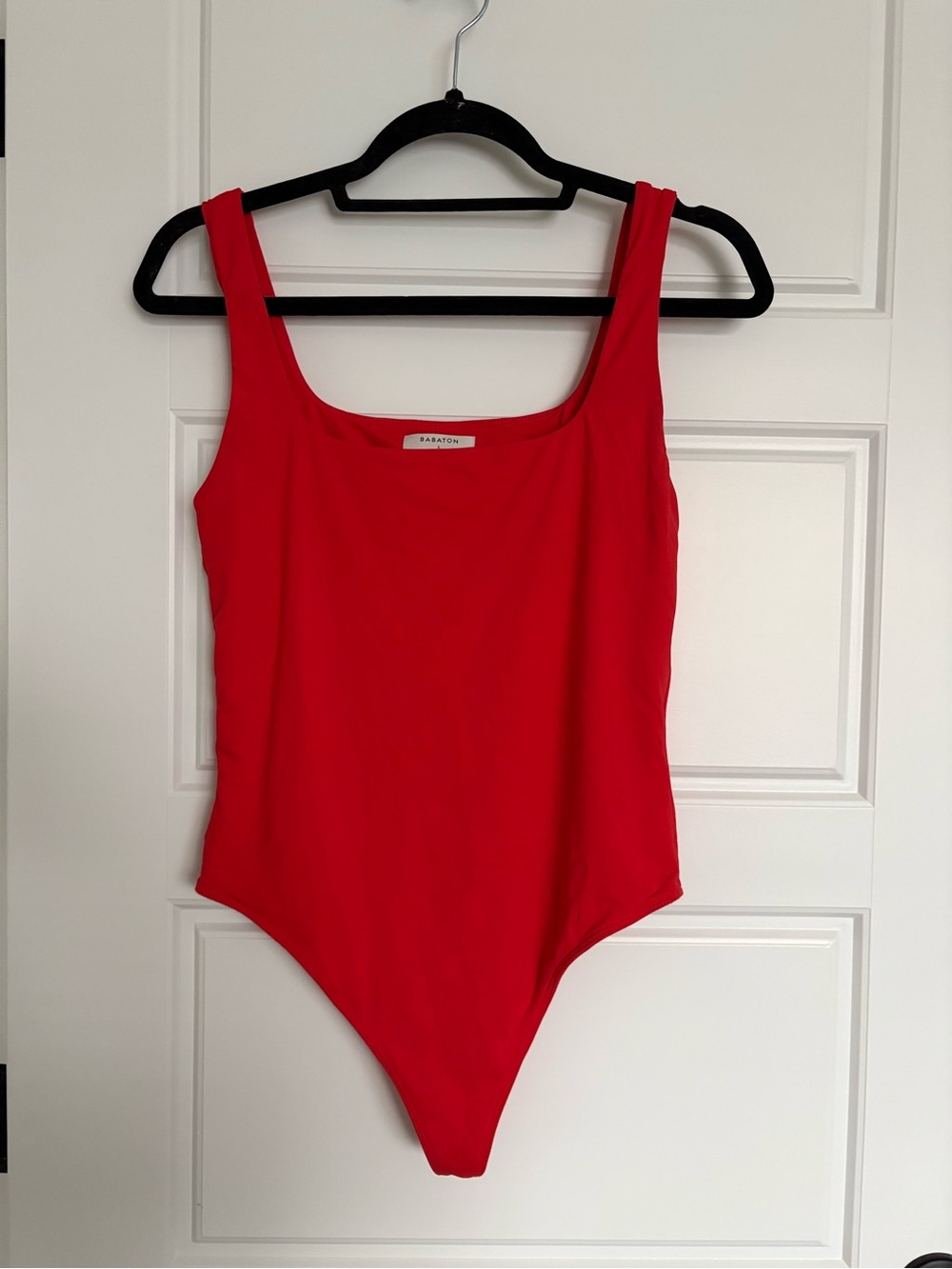 Babaton Contour Squareneck Bodysuit (L)